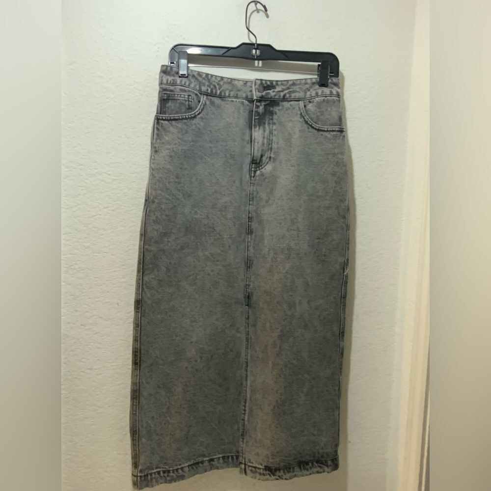 Velvet Heart Women’s Paulina Denim Midi Skirt Light 
 Wash Size small